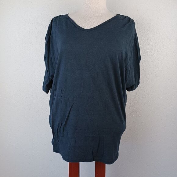 Pre-owed Passports Women's Black Short Sleeve Top Size M - Picture 1 of 6